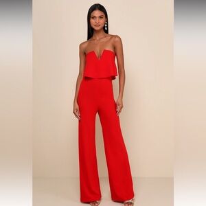 Lulus - Red Strapless Jumpsuit. Size M, NWOT